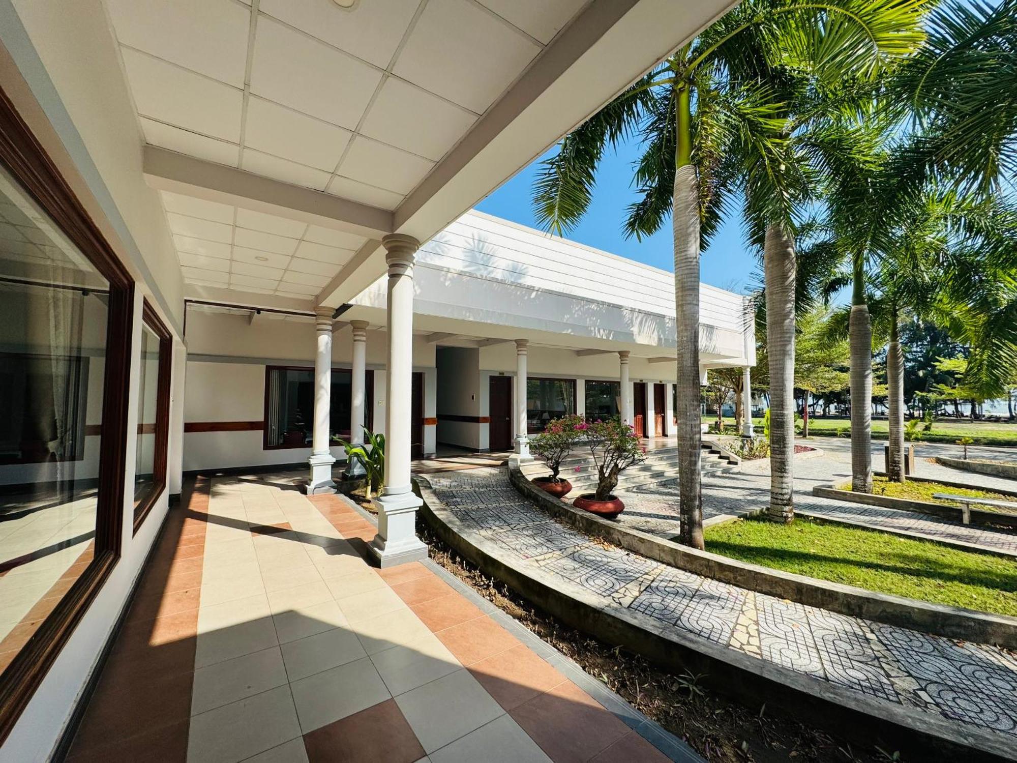 Dat Lanh Beach Resort La Gi Extérieur photo